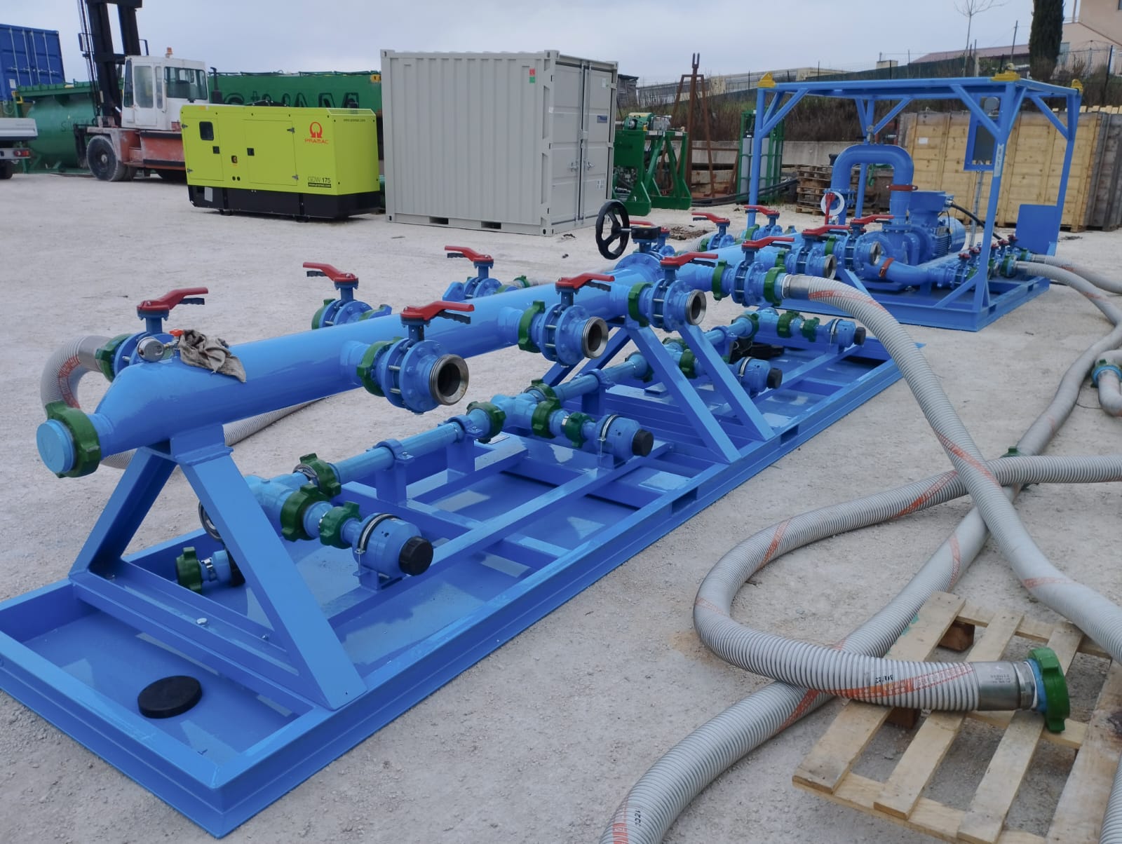 Manifold
